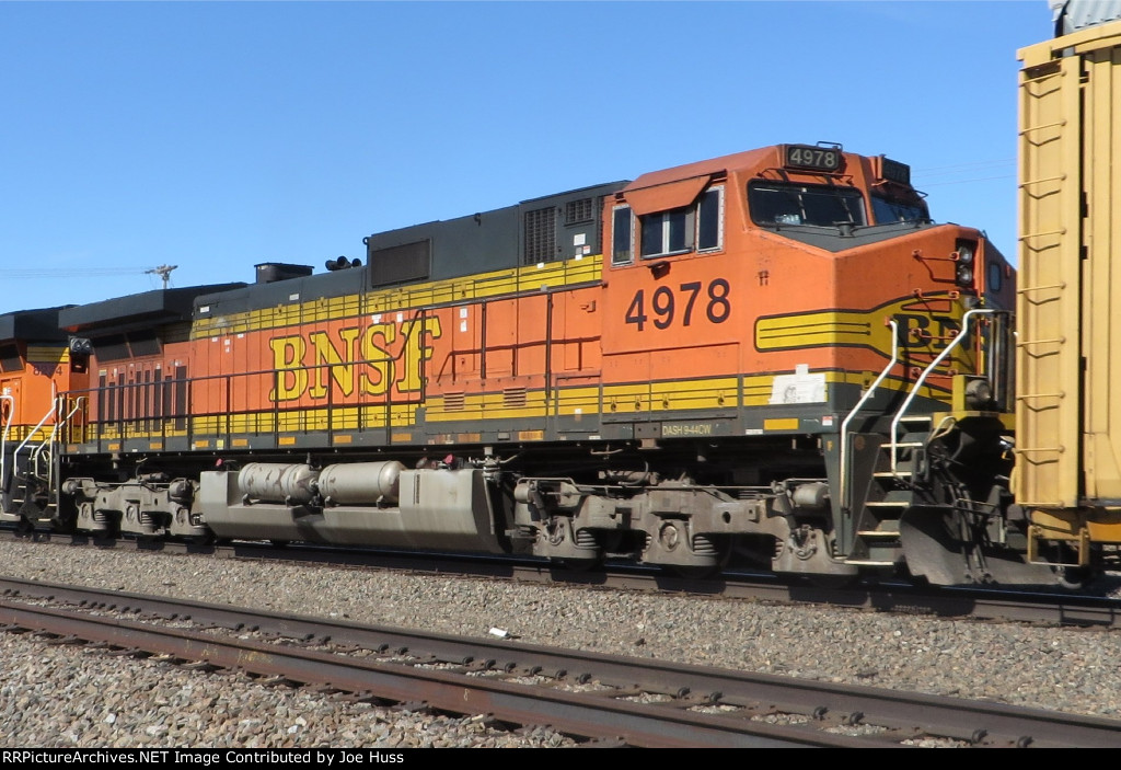 BNSF 4978